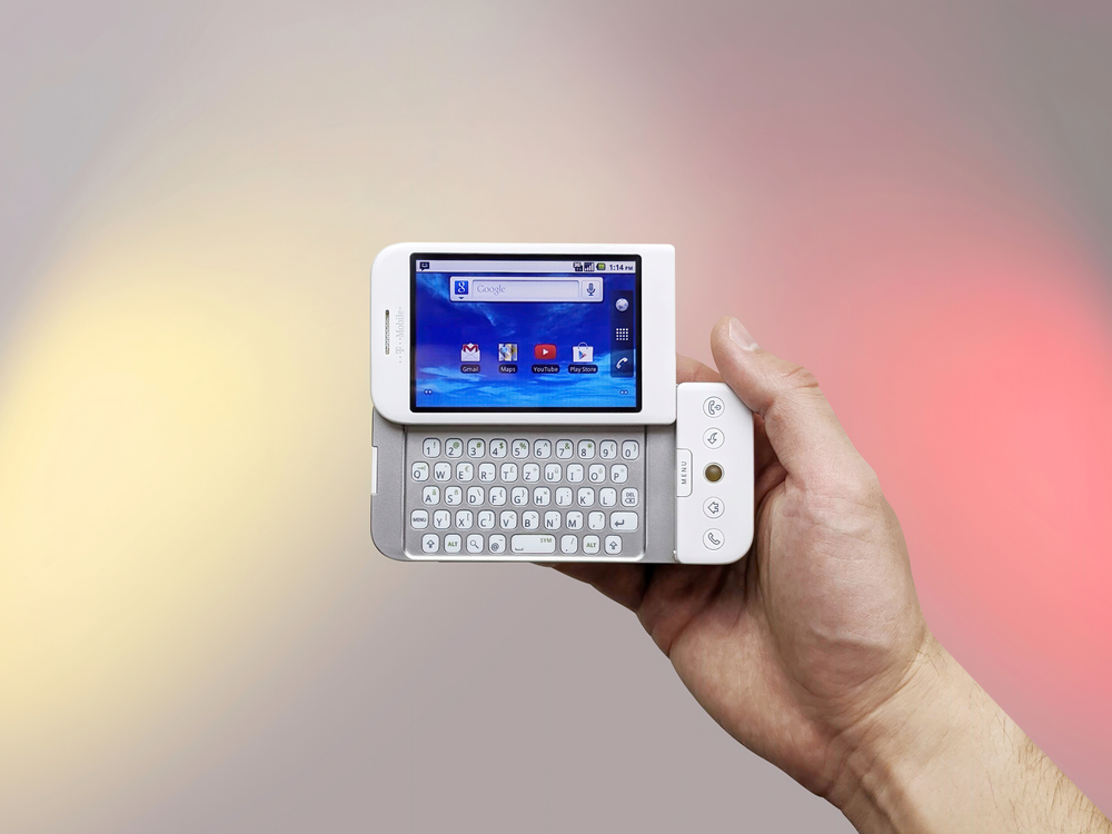 13 ani de la lansarea primului telefon Android