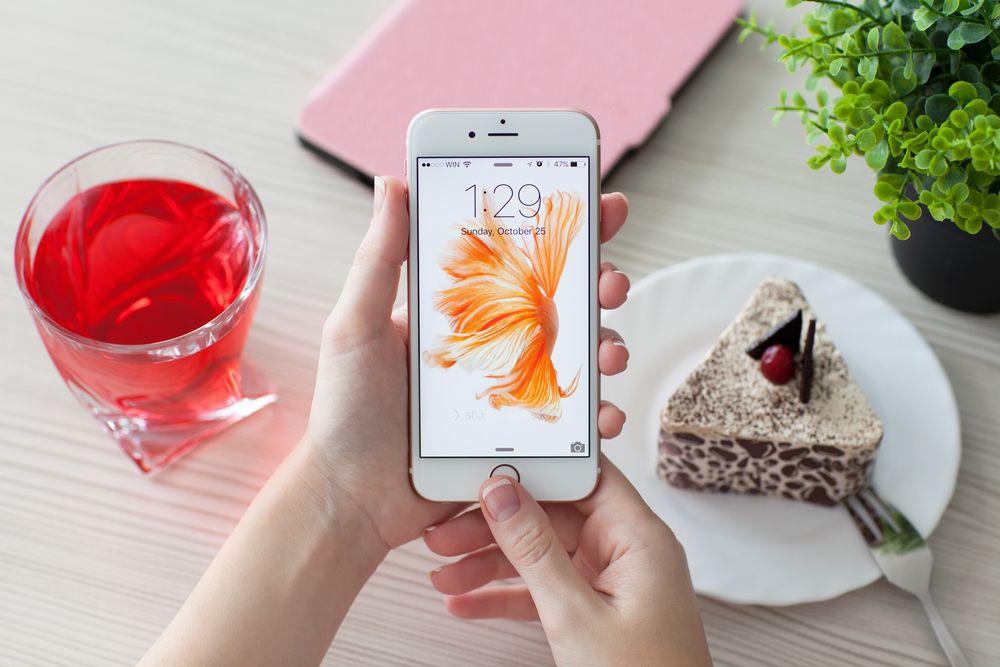 Mai merită să-ți cumperi un iPhone 6S în 2021?